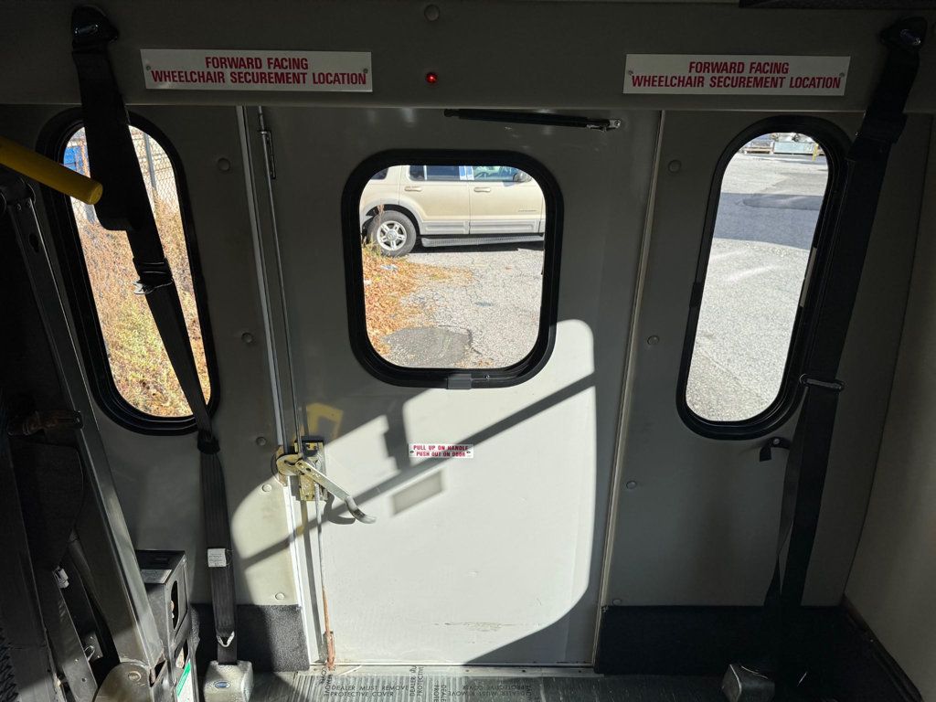 2017 Ford E-350 TurtleTop Non-CDL Wheelchair Shuttle Bus For Seniors Adults & NEMT Wheelchair Transportation - 22918621 - 42