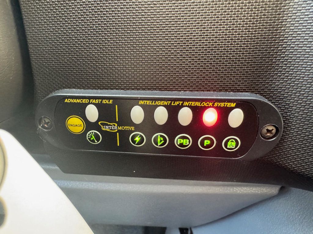 2017 Ford E-350 TurtleTop Non-CDL Wheelchair Shuttle Bus For Seniors Adults & NEMT Wheelchair Transportation - 22918621 - 47