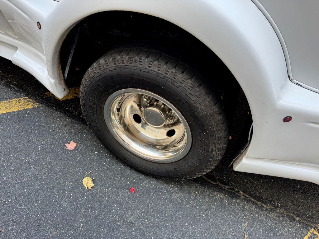 2017 Ford E-350 TurtleTop Non-CDL Wheelchair Shuttle Bus For Seniors Adults & NEMT Wheelchair Transportation - 22918621 - 51