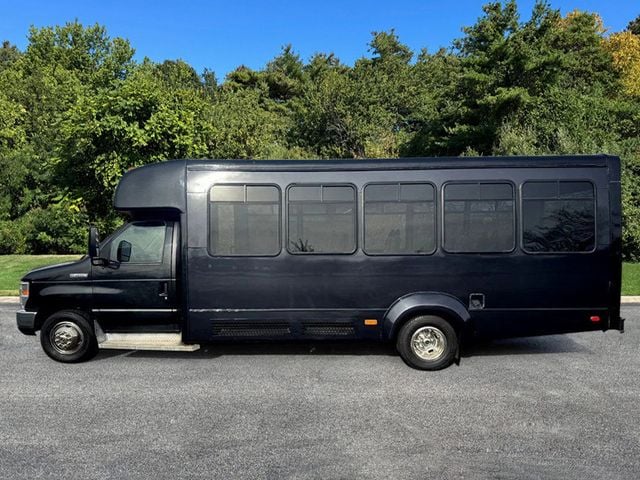 2017 Ford E-450 Cutaway 24 Passenger Shuttle Bus For Tours Charters Activity & Church Transportation - 22915162 - 10