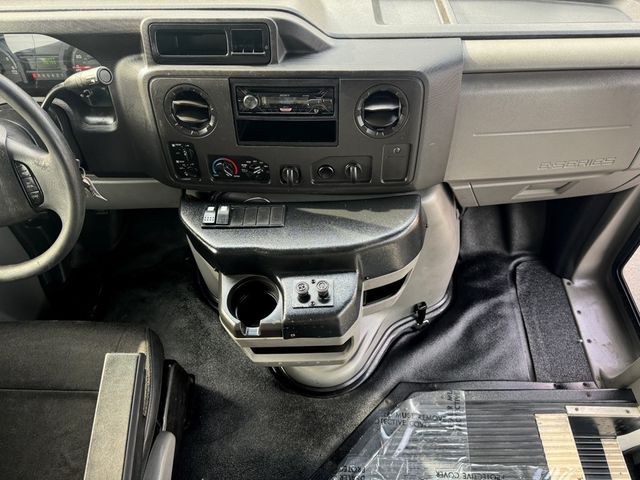 2017 Ford E-450 Cutaway 24 Passenger Shuttle Bus For Tours Charters Activity & Church Transportation - 22915162 - 19