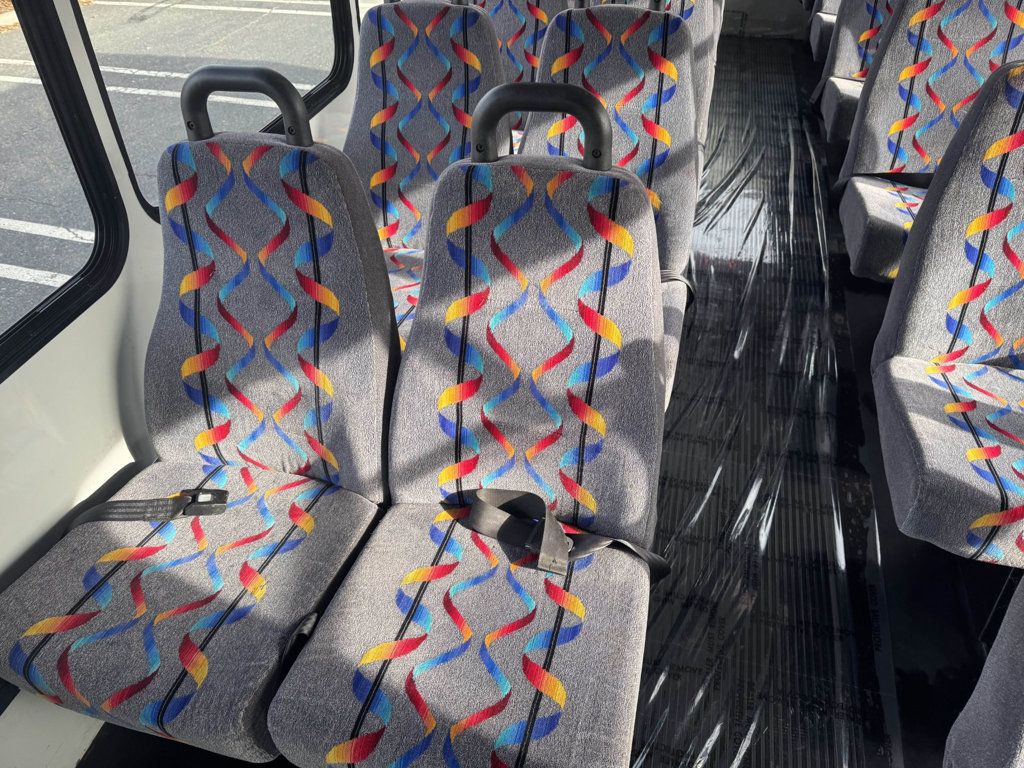 2017 Ford E-450 Cutaway 24 Passenger Shuttle Bus For Tours Charters Activity & Church Transportation - 22915162 - 22