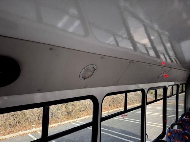 2017 Ford E-450 Cutaway 24 Passenger Shuttle Bus For Tours Charters Activity & Church Transportation - 22915162 - 33