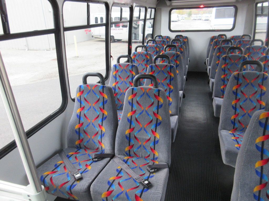 2017 Ford E-450 Cutaway 24 Passenger Starcraft Shuttle Bus For Tours Charters Activity & Church Transportation - 22915162 - 10