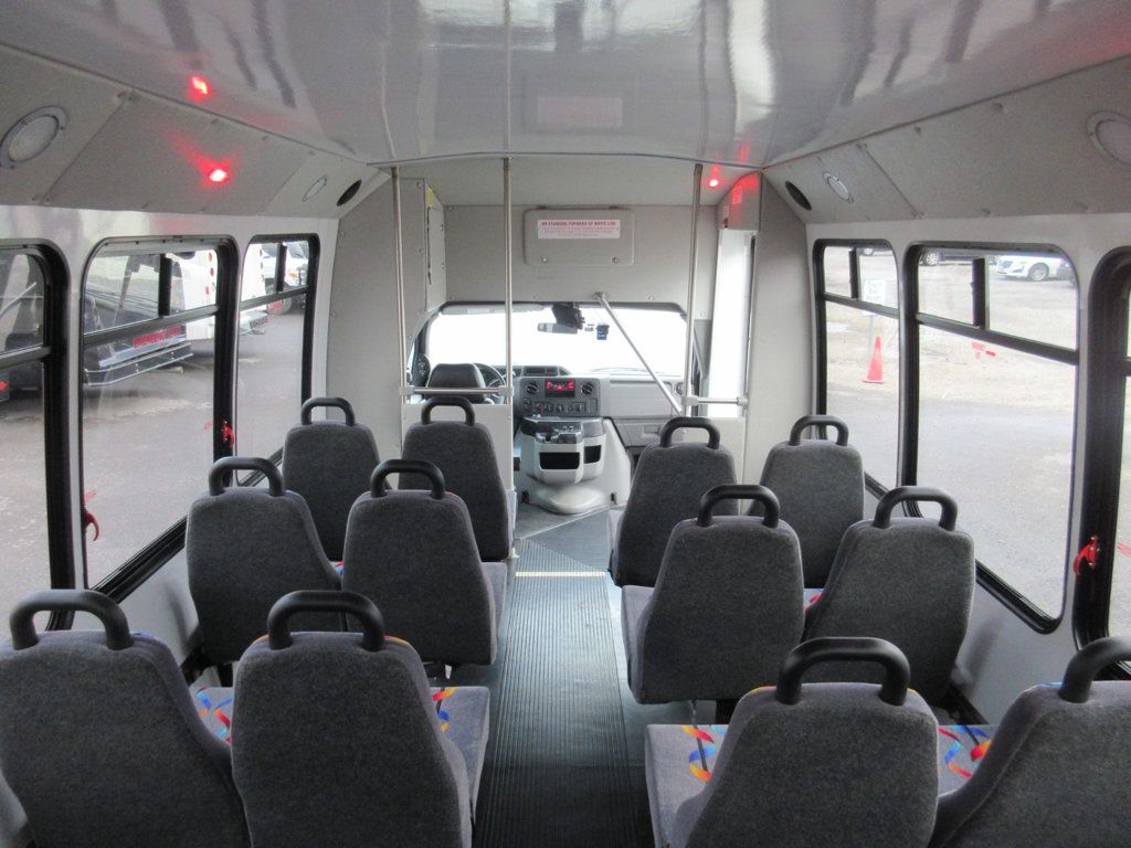 2017 Ford E-450 Cutaway 24 Passenger Starcraft Shuttle Bus For Tours Charters Activity & Church Transportation - 22915162 - 11