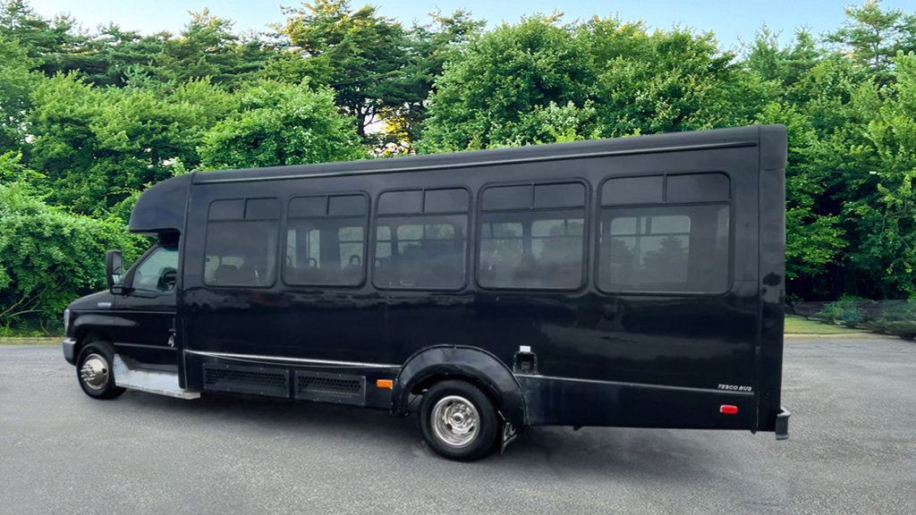2017 Ford E-450 Cutaway 24 Passenger Starcraft Shuttle Bus For Tours Charters Activity & Church Transportation - 22915162 - 3