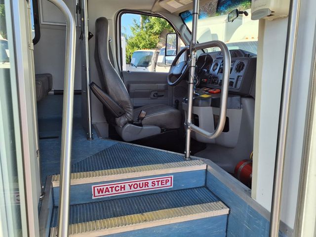 2017 Ford E-Series Cutaway 13 +3 Passenger Shuttle Bus w/Wheelchair - 23002342 - 14