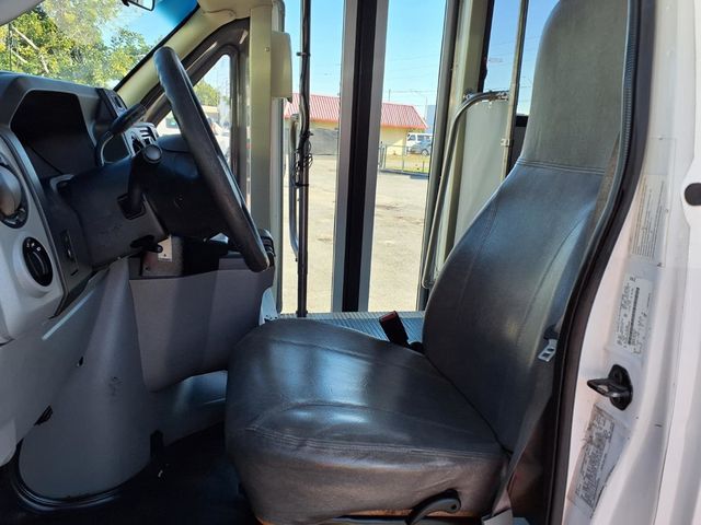 2017 Ford E-Series Cutaway 13 +3 Passenger Shuttle Bus w/Wheelchair - 23002342 - 26