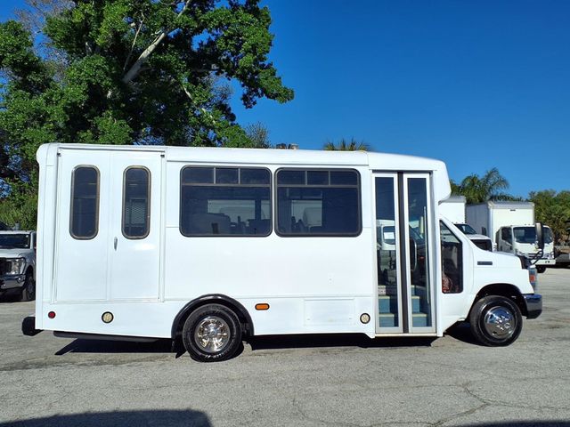 2017 Ford E-Series Cutaway 13 +3 Passenger Shuttle Bus w/Wheelchair - 23002342 - 2