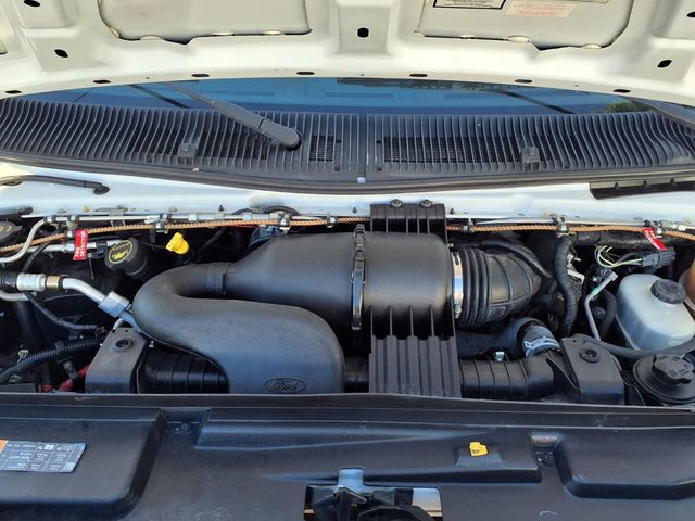 2017 Ford E-Series Cutaway 13 +3 Passenger Shuttle Bus w/Wheelchair - 23002342 - 29