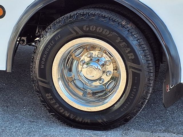 2017 Ford E-Series Cutaway 13 +3 Passenger Shuttle Bus w/Wheelchair - 23002342 - 44