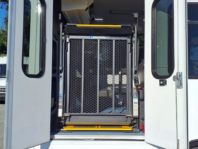 2017 Ford E-Series Cutaway 13 Passenger Shuttle Bus w/Wheelchair - 22929596 - 11