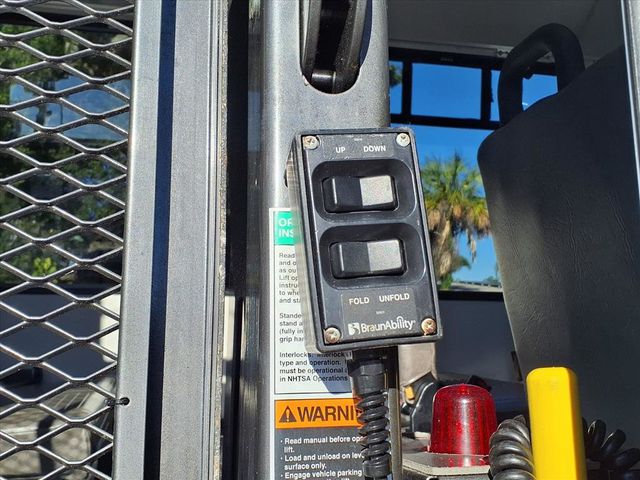 2017 Ford E-Series Cutaway 13 Passenger Shuttle Bus w/Wheelchair - 22929596 - 13