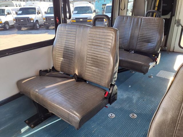 2017 Ford E-Series Cutaway 13 Passenger Shuttle Bus w/Wheelchair - 22929596 - 17