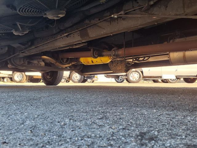 2017 Ford E-Series Cutaway 13 Passenger Shuttle Bus w/Wheelchair - 22929596 - 31