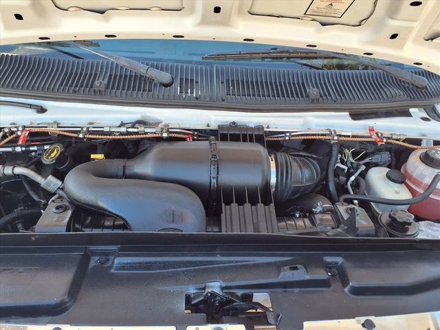 2017 Ford E-Series Cutaway 13 Passenger Shuttle Bus w/Wheelchair - 22929596 - 32