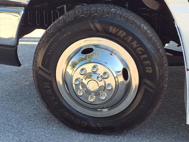 2017 Ford E-Series Cutaway 13 Passenger Shuttle Bus w/Wheelchair - 22929596 - 50