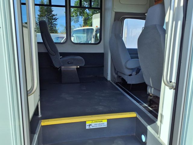 2017 Ford E-Series Cutaway 15 Passenger Shuttle Bus - 23014442 - 10