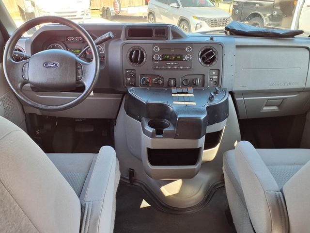 2017 Ford E-Series Cutaway 15 Passenger Shuttle Bus - 23014442 - 20