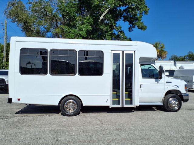 2017 Ford E-Series Cutaway 15 Passenger Shuttle Bus - 23014442 - 2