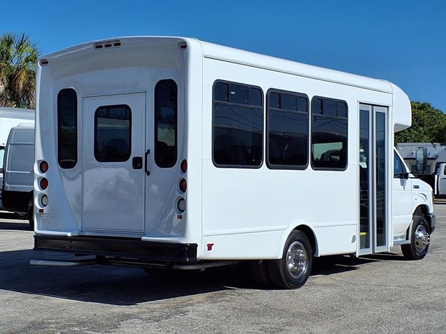 2017 Ford E-Series Cutaway 15 Passenger Shuttle Bus - 23014442 - 3