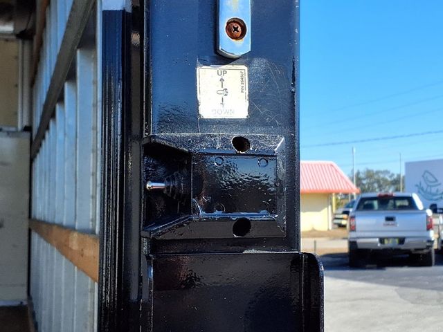 2017 Ford E-Series Cutaway 16' Box Van w/Liftgate - 22981605 - 21