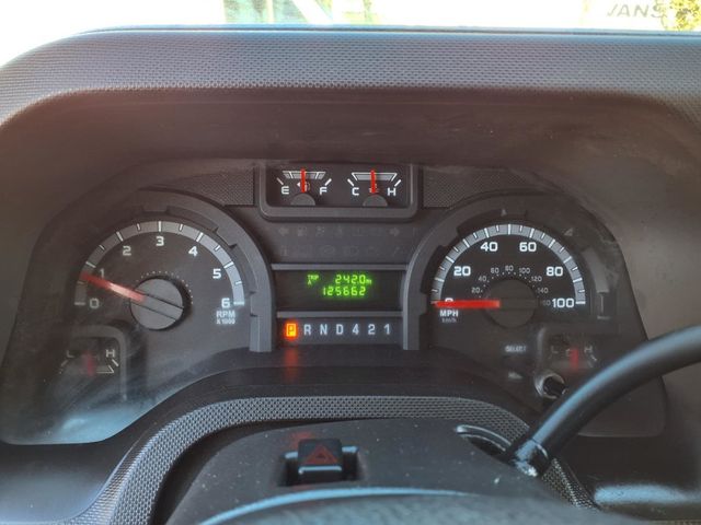 2017 Ford E-Series Cutaway 16' Box Van w/Liftgate - 22981605 - 32