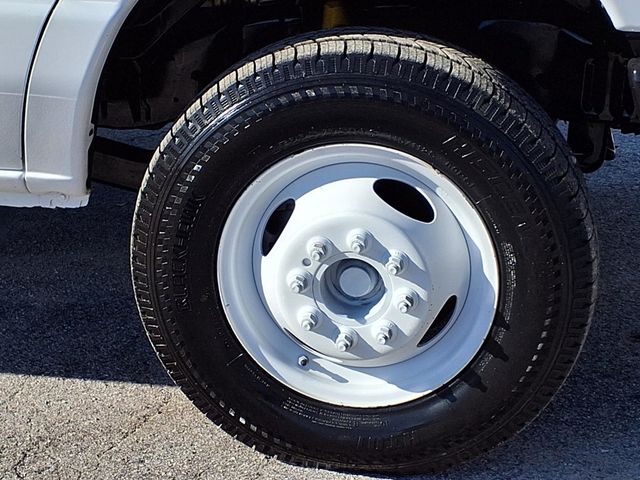 2017 Ford E-Series Cutaway 16' Box Van w/Liftgate - 22981605 - 34