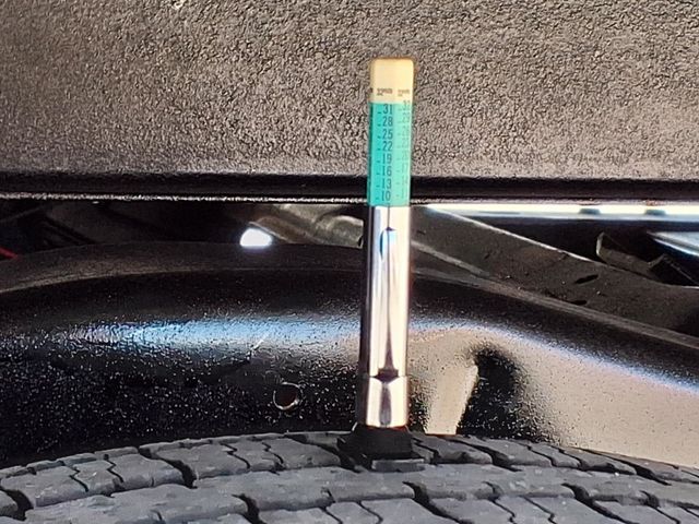 2017 Ford E-Series Cutaway 16' Box Van w/Liftgate - 22981605 - 38