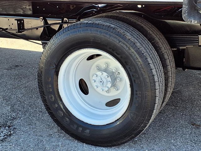 2017 Ford E-Series Cutaway 16' Box Van w/Liftgate - 22981605 - 39