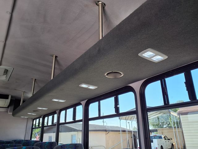 2017 Ford E-Series Cutaway 25 Passenger Shuttle Bus - 23014152 - 11