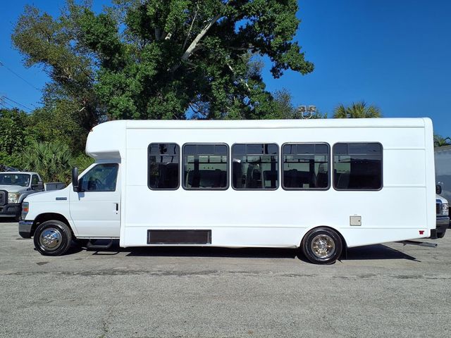 2017 Ford E-Series Cutaway 25 Passenger Shuttle Bus - 23014152 - 6