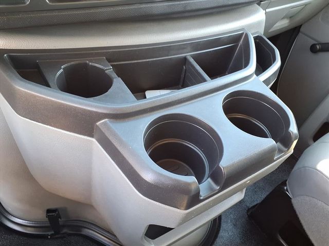 2017 Ford E-Series Cutaway Contractor's Van - 22948850 - 11