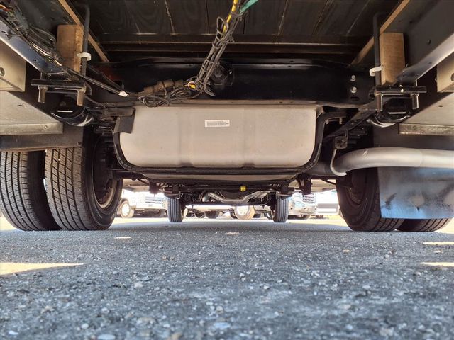 2017 Ford E-Series Cutaway Contractor's Van - 22948850 - 21