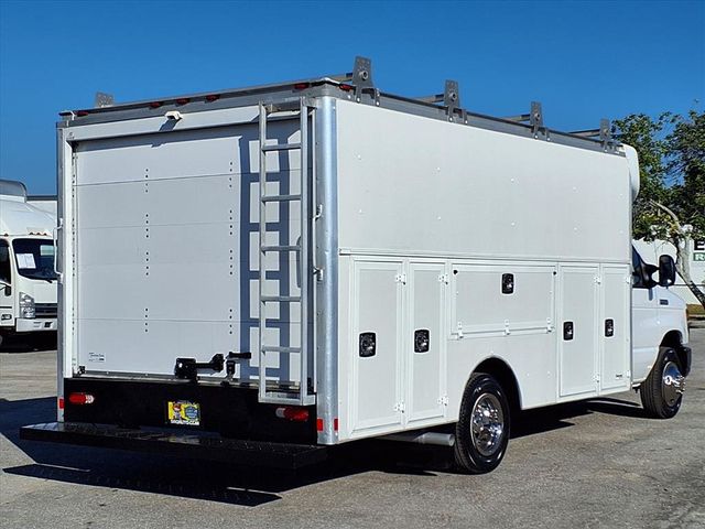 2017 Ford E-Series Cutaway Contractor's Van - 22948850 - 3