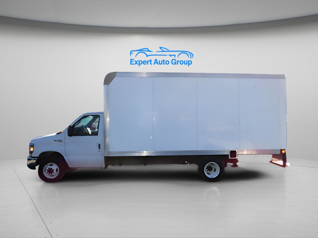 2017 Ford E-450 photo 3