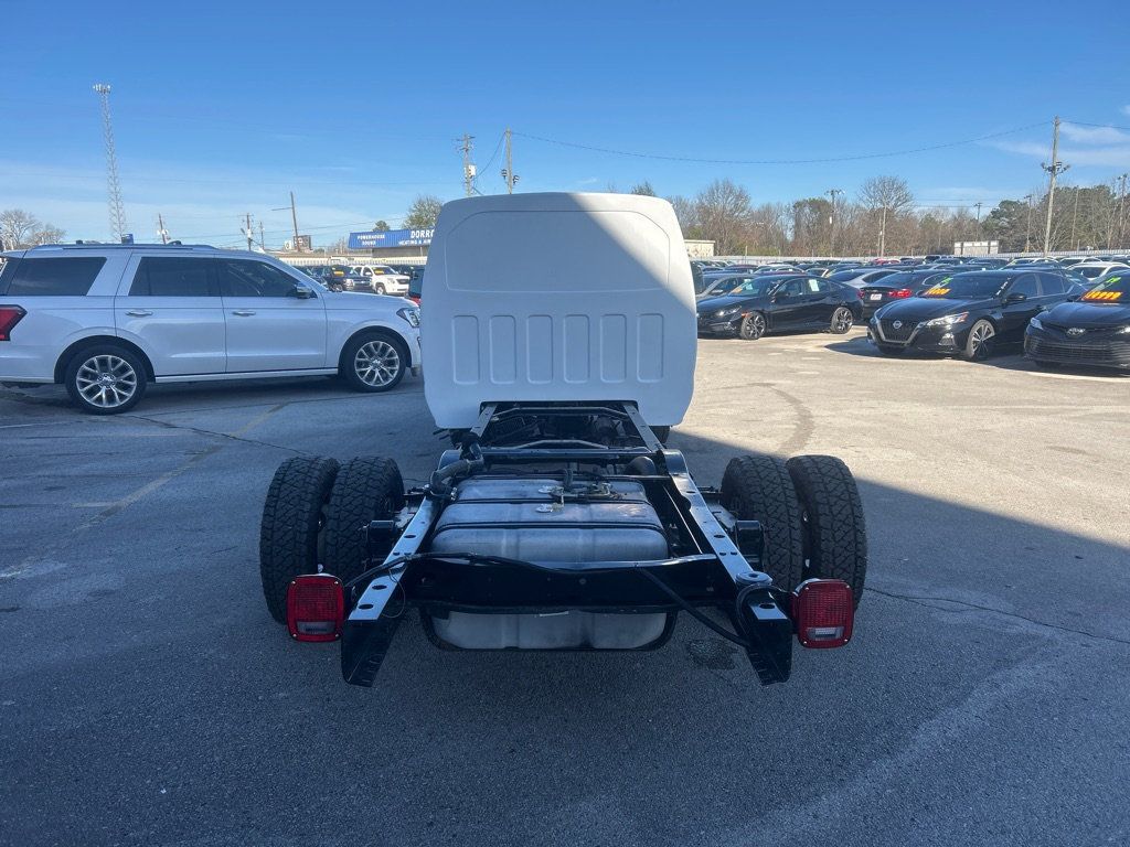 2017 Ford E-450 photo 4