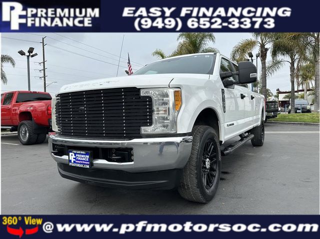 2017 Ford F250 Super Duty Crew Cab XL LONG BED 4X4 DIESEL CLEAN - 22684527 - 0