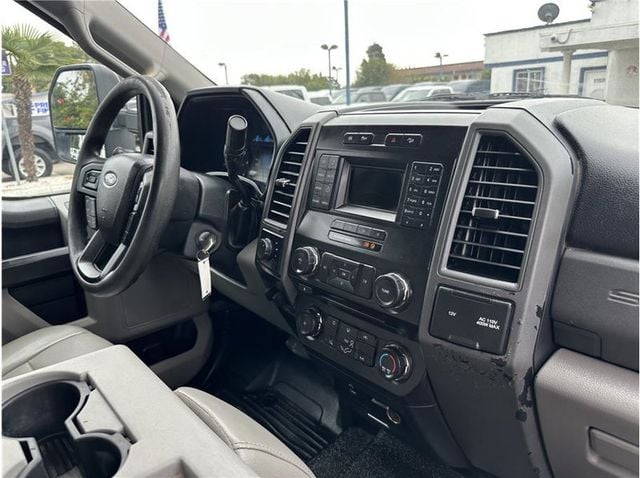 2017 Ford F250 Super Duty Crew Cab XL LONG BED 4X4 DIESEL CLEAN - 22684527 - 25