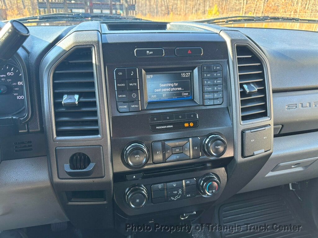 2017 Ford F250HD CREW CAB UTILITY JUST 88k MILES! +SUPER CLEAN UNIT! FINANCE OR LEASE! FORD SYNC! - 22975353 - 23
