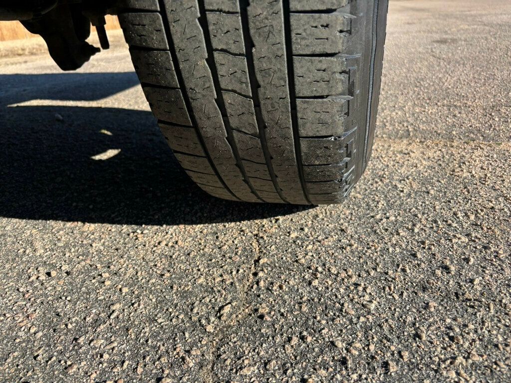 2017 Ford F250HD CREW CAB UTILITY JUST 88k MILES! +SUPER CLEAN UNIT! FINANCE OR LEASE! FORD SYNC! - 22975353 - 31