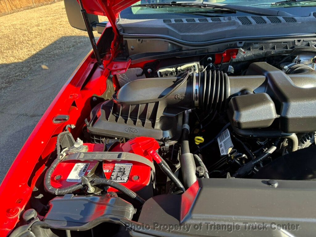 2017 Ford F250HD CREW CAB UTILITY JUST 88k MILES! +SUPER CLEAN UNIT! FINANCE OR LEASE! FORD SYNC! - 22975353 - 35