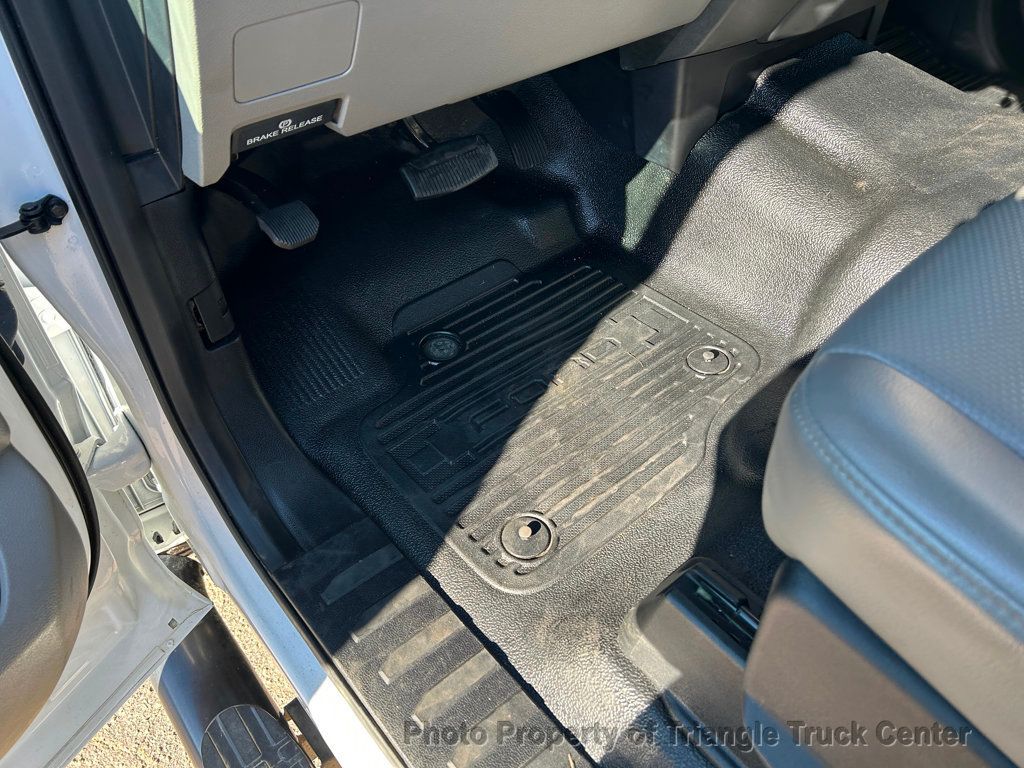 2017 Ford F350HD CREW CAB 4x4 JUST 15k MILES! +SUPER CLEAN UNIT! WOW!  INSIDE BOXES! - 22928965 - 19