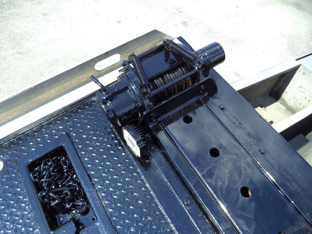 2017 Ford F650 w/ 21ft Century Rollback Tow Truck, Right Approach - 22985936 - 23