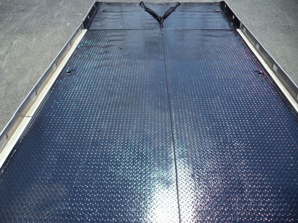 2017 Ford F650 w/ 21ft Century Rollback Tow Truck, Right Approach - 22985936 - 25