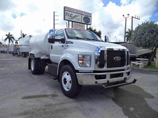 2017 Ford F650 With Ledwell 2000 Gallon Steel Water Tank & Sprayers - 22899260 - 1