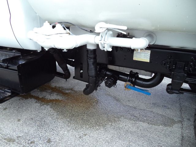 2017 Ford F650 With Ledwell 2000 Gallon Steel Water Tank & Sprayers - 22899260 - 27