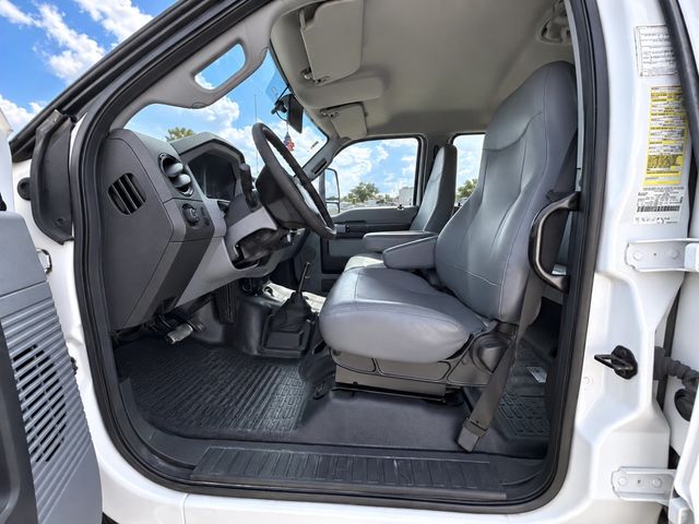 2017 Ford F650 Crew Cab w/ 16ft Morgan Box, Maxon Liftgate & Crew Cab – Non-CDL - 23085050 - 4