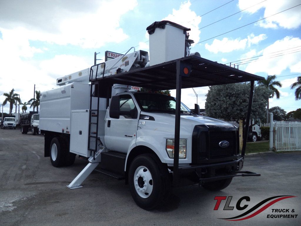 2017 Ford F750 w/ Altec LR756 56 ft  Forestry Bucket - 22940122 - 0