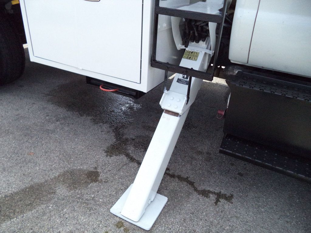 2017 Ford F750 w/ Altec LR756 56 ft  Forestry Bucket - 22940122 - 18